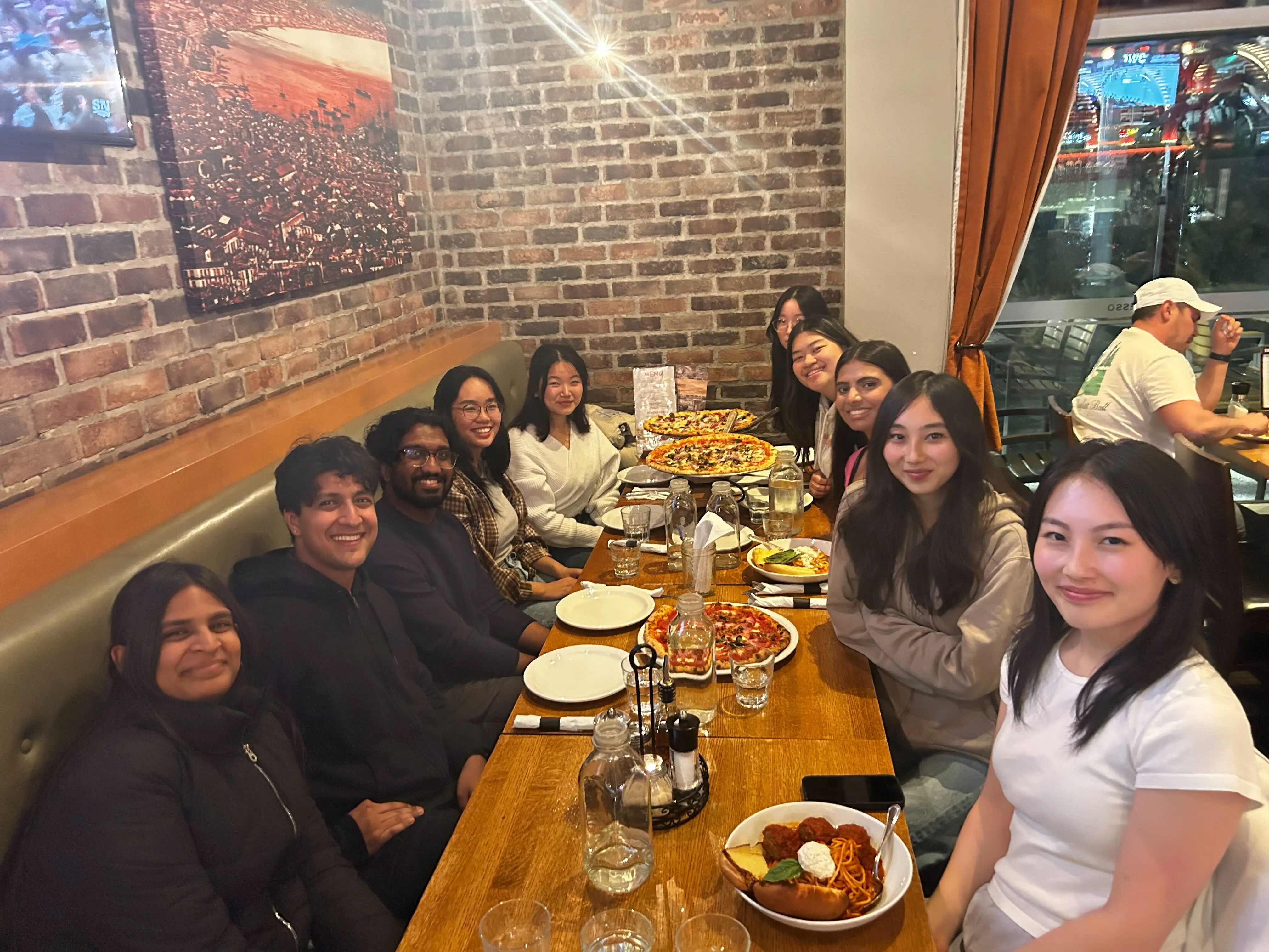 W24 · OMHS · Famoso
